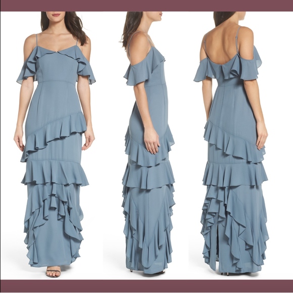 NEW‎ WAYF Danielle Off Shoulder Tiered Crepe Dress - Picture 1 of 8